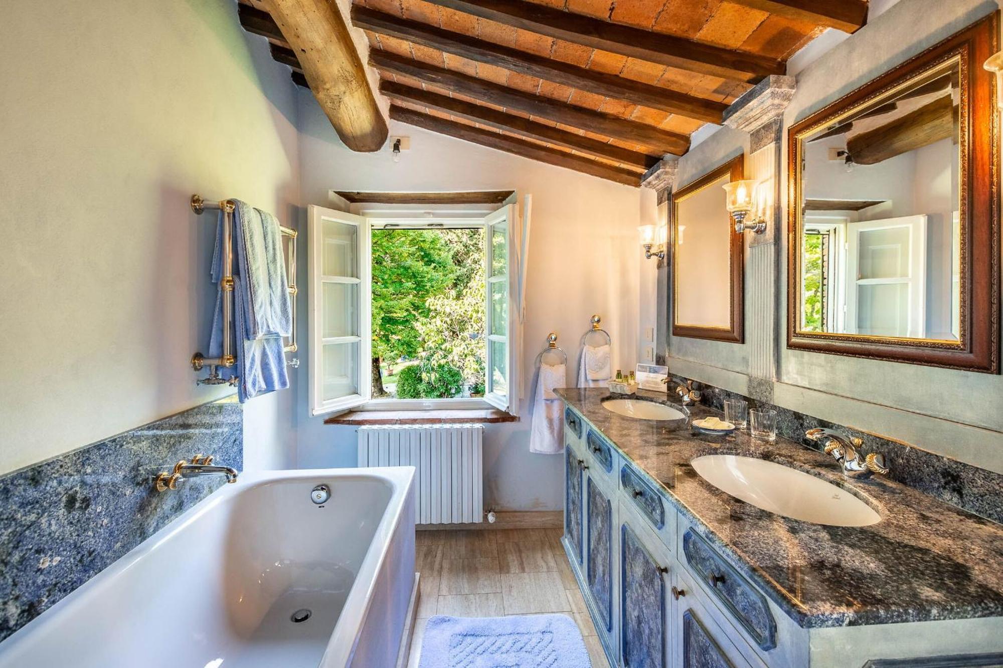 Villa Igea By Salogi Villas Mastiano Екстериор снимка